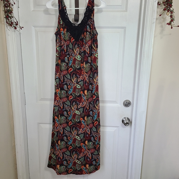 (1340) Croft and Barrow  Woman's Sun Dress, Size: Medium Color: Paisley - Picture 3 of 14